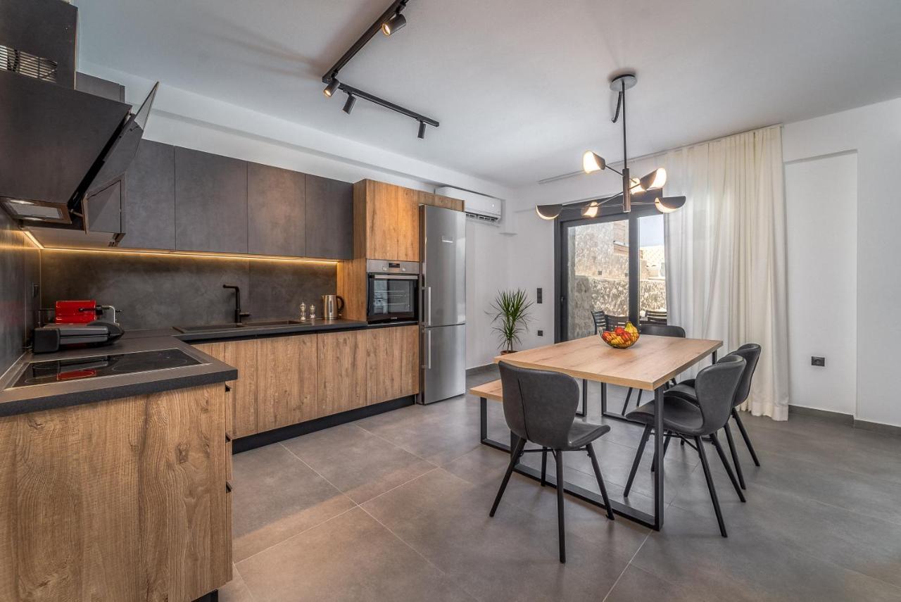 Nemesis Luxury Villas Apolpaina エクステリア 写真